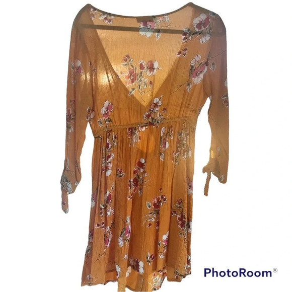 Patrons of Peace Dress - Picture 2 of 5